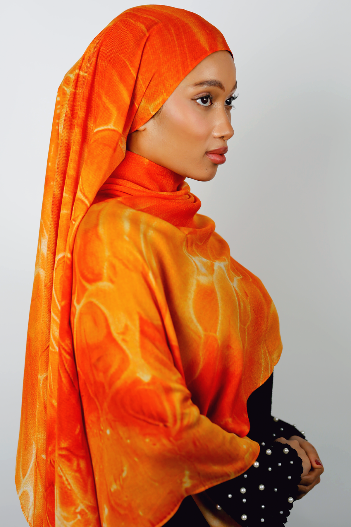 Modal Hijab - Golden Radiance