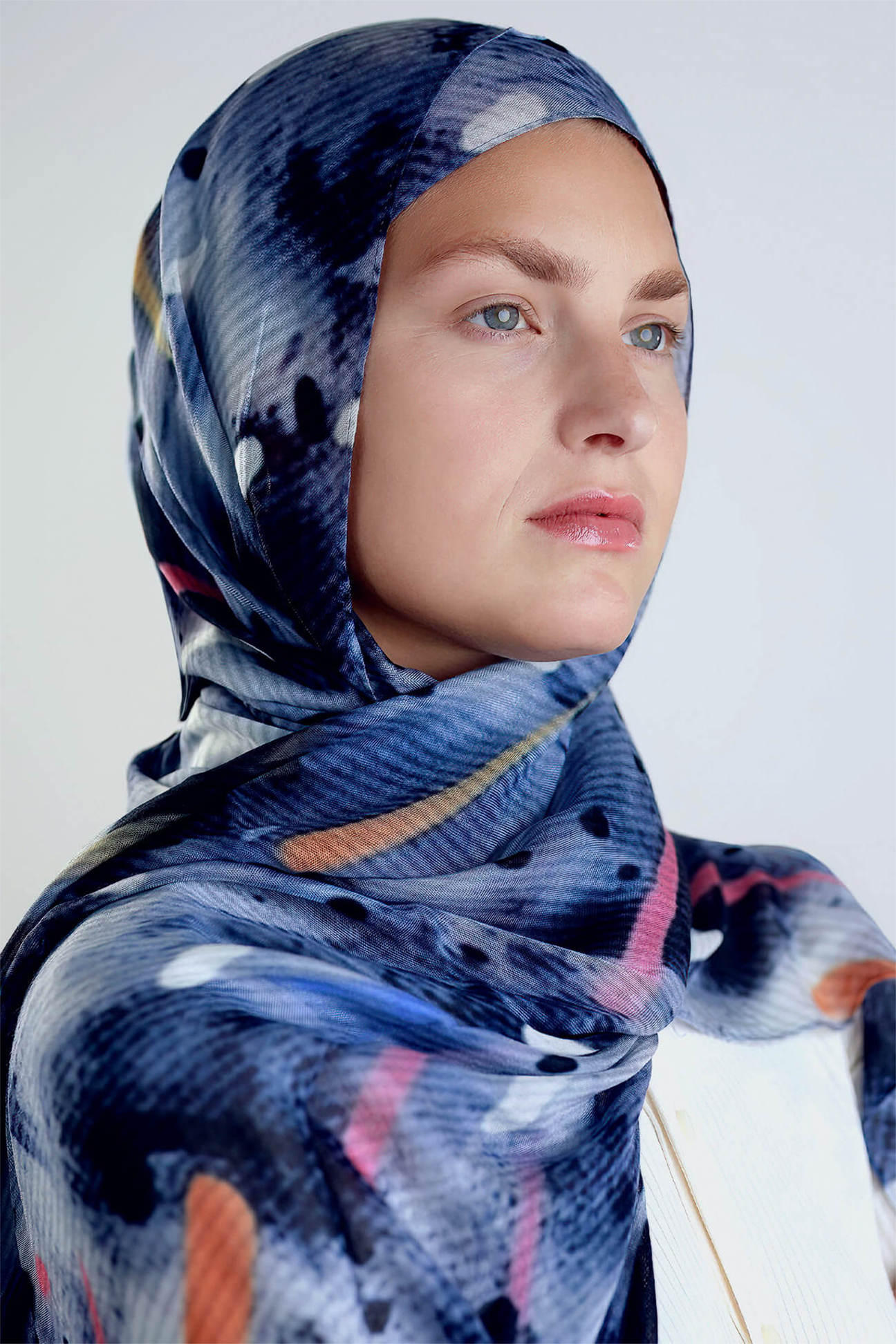 Modal Hijab - Arctic Lumina