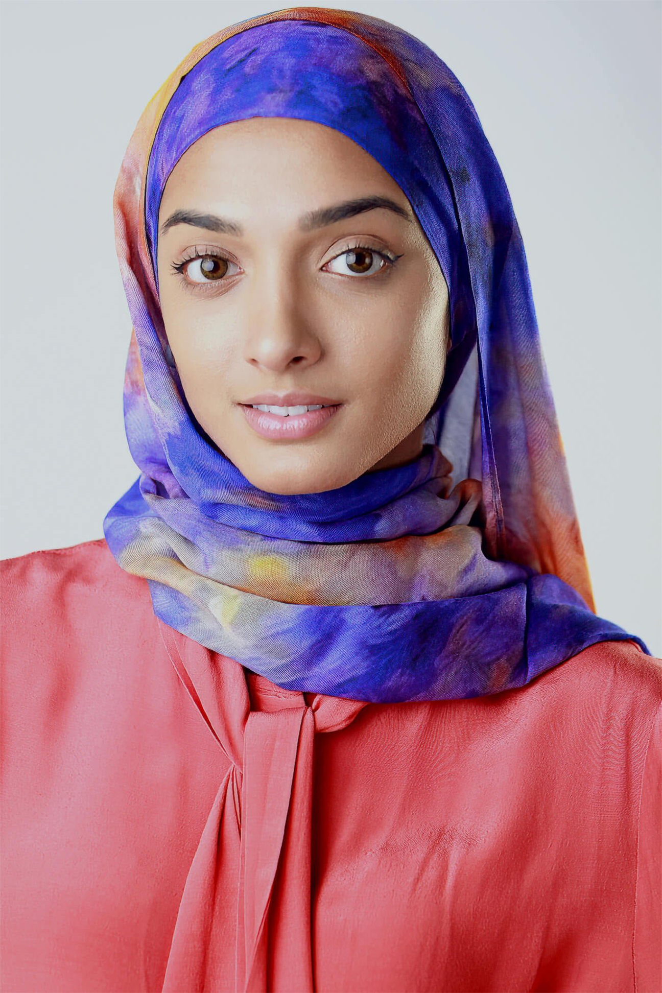 Modal Hijab - Glimmer Knotopia